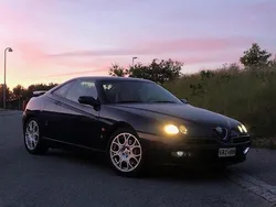 Blå Begagnad 2002 Alfa Romeo GTV Lusso Sportkupé | 149 000 kr