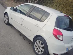 Vit Begagnad 2013 Renault Clio R.S. Halvkombi | 12 000 kr (Superpris)