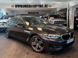 Grå Begagnad 2020 BMW 530e Sedan | 379 900 kr (Marknadspris)