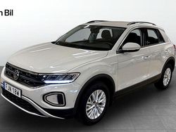 Grå Begagnad 2022 VW T-Roc Life SUV | 239 800 kr (Marknadspris)