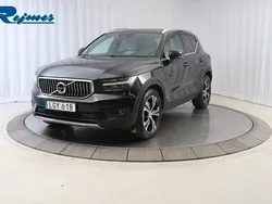 Svart (onyx svart metallic) Begagnad 2020 Volvo XC40 Inscription SUV | 299 000 kr (Marknadspris)