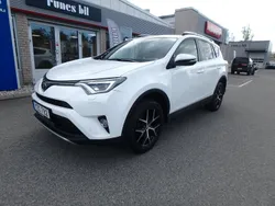 Vit Begagnad 2017 Toyota RAV4 Multidrive S SUV | 209 000 kr (Marknadspris)