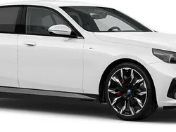 Vit Ny 2024 BMW i5 Comfort Edition Sedan | 929 000 kr (Marknadspris)