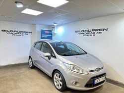 Grå Begagnad 2011 Ford Fiesta Titanium Halvkombi | 54 900 kr (Marknadspris)