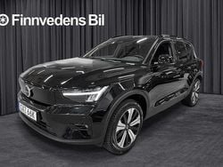 Svart Begagnad 2022 Volvo XC40 Plus SUV | 334 800 kr