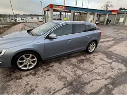 Blå Begagnad 2018 Volvo V60 Standard Kombi | 195 000 kr (Bra pris)