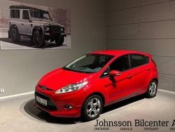 Röd Begagnad 2009 Ford Fiesta Halvkombi | 29 900 kr (Marknadspris)
