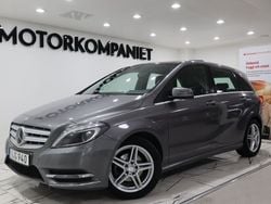 Mörkgrå Begagnad 2014 Mercedes B220 Minibuss | 139 900 kr