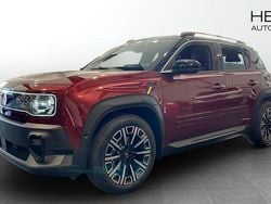 Röd (red) Ny 2025 Renault 4 E-Tech Iconic SUV | 471 900 kr