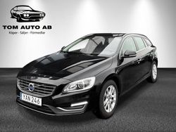Svart Begagnad 2015 Volvo V60 Momentum Kombi | 90 000 kr (Marknadspris)