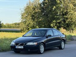 Blå Begagnad 2005 Volvo S60 Kinetic Sedan | 57 000 kr (Lite dyr)