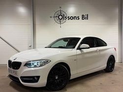 Vit Begagnad 2015 BMW 220 Sportkupé | 209 900 kr (Superpris)
