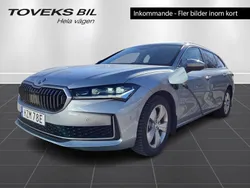 Silver (pebble silver metallic) Begagnad 2025 Skoda Superb LAURIN & KLEMENT Kombi | 499 900 kr (Dyr)