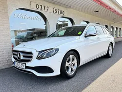 Vit (polarvit) Begagnad 2018 Mercedes E200 Avantgarde Kombi | 249 000 kr (Marknadspris)