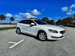 Vit Begagnad 2014 Volvo V60 Kombi | 128 000 kr (Superpris)