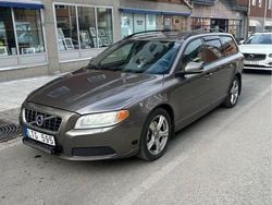 Grå Begagnad 2011 Volvo V70 Kombi | 50 000 kr