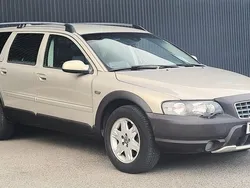 Ljusbrun Begagnad 2002 Volvo XC70 Business Edition SUV | 39 900 kr (Marknadspris)