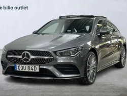 Mörkgrå (grå) Begagnad 2022 Mercedes CLA250e Shooting Brake AMG Kombi | 339 900 kr (Marknadspris)