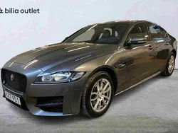 Grå Begagnad 2018 Jaguar XF Sedan | 239 900 kr