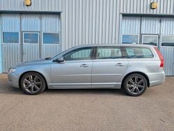 Grå Begagnad 2015 Volvo V70 Momentum Kombi | 99 900 kr (Marknadspris)