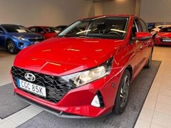 Röd Begagnad 2022 Hyundai i20 Essential Halvkombi | 174 000 kr (Marknadspris)