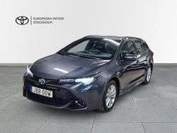 Mörkgrå (grå) Begagnad 2024 Toyota Corolla Active Kombi | 298 900 kr (Lite dyr)