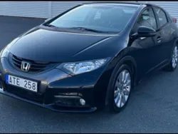 Svart Begagnad 2013 Honda Civic Sport Halvkombi | 49 000 kr (Bra pris)