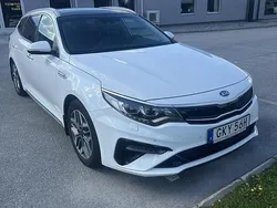 Vit Begagnad 2019 Kia Optima Hybrid Advance Sedan | 189 000 kr (Marknadspris)