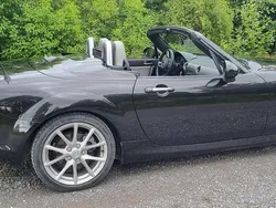 Svart Begagnad 2011 Mazda MX5 Cab | 135 000 kr (Marknadspris)