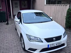 Vit Begagnad 2016 Seat Leon Halvkombi | 75 000 kr (Marknadspris)
