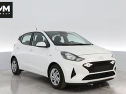 Vit Ny 2024 Hyundai i10 Essential Halvkombi | 179 900 kr (Dyr)