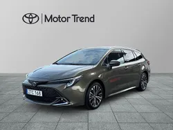 Grön Begagnad 2025 Toyota Corolla Style Kombi | 359 900 kr (Lite dyr)