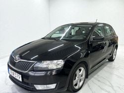 Svart Begagnad 2015 Skoda Rapid Halvkombi | 85 900 kr (Marknadspris)