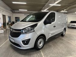 Grå Begagnad 2015 Opel Vivaro Van | 99 900 kr (Bra pris)