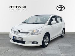 Vit Begagnad 2011 Toyota Verso Minibuss | 84 000 kr (Dyr)