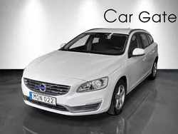 Vit Begagnad 2015 Volvo V60 Kinetic Kombi | 109 900 kr (Bra pris)