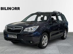 Mörkgrå Begagnad 2015 Subaru Forester SUV | 124 900 kr (Marknadspris)