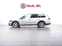 Vit Begagnad 2020 VW Golf Alltrack Kombi | 199 700 kr (Marknadspris)