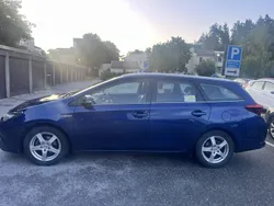 Blå Begagnad 2017 Toyota Auris Touring Sports Active Kombi | 99 000 kr (Bra pris)