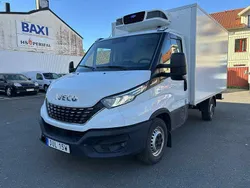 Vit Begagnad 2021 Iveco Daily Van | 235 500 kr