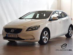 Vit Begagnad 2014 Volvo V40 Kinetic Kombi | 99 900 kr (Marknadspris)