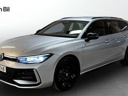 Silver Begagnad 2024 VW Passat R-line Kombi | 529 900 kr