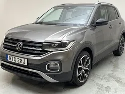 Grå Begagnad 2021 VW T-Cross Comfortline SUV | 189 900 kr (Marknadspris)