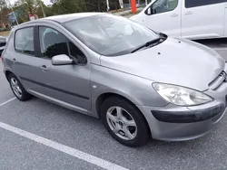 Grå Begagnad 2005 Peugeot 307 Halvkombi | 25 500 kr (Marknadspris)