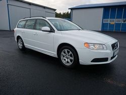 Vit Begagnad 2011 Volvo V70 Kombi | 115 900 kr (Dyr)