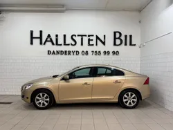 Ljusbrun Begagnad 2011 Volvo S60 Momentum Sedan | 99 000 kr (Marknadspris)