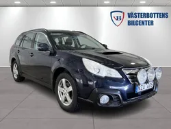 Mörkblå (blå) Begagnad 2013 Subaru Outback SUV | 99 000 kr (Marknadspris)