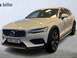 Vit Begagnad 2020 Volvo V60 CC Kombi | 319 900 kr