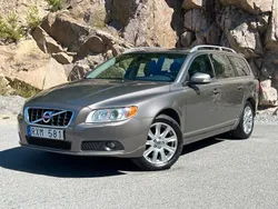 Grå Begagnad 2011 Volvo V70 Summum Kombi | 99 700 kr (Marknadspris)