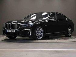 Svart Begagnad 2022 BMW 745e Sedan | 699 000 kr